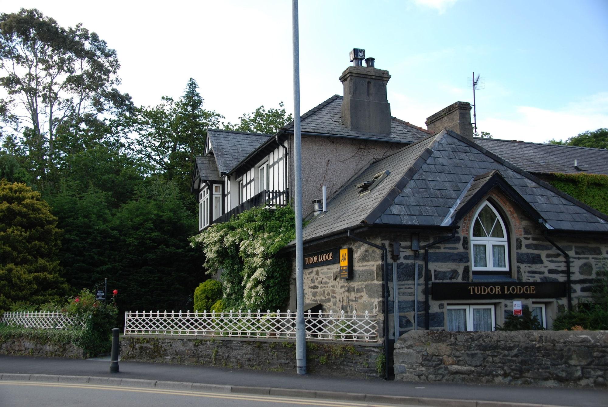 Tudor Lodge Porthmadog Exteriér fotografie