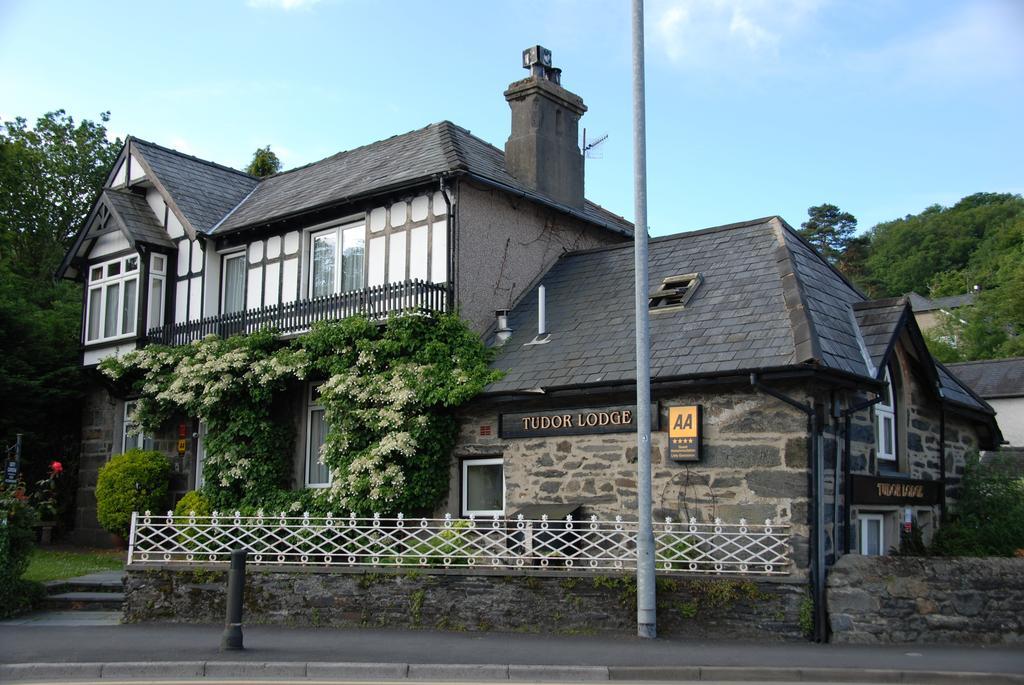 Tudor Lodge Porthmadog Exteriér fotografie